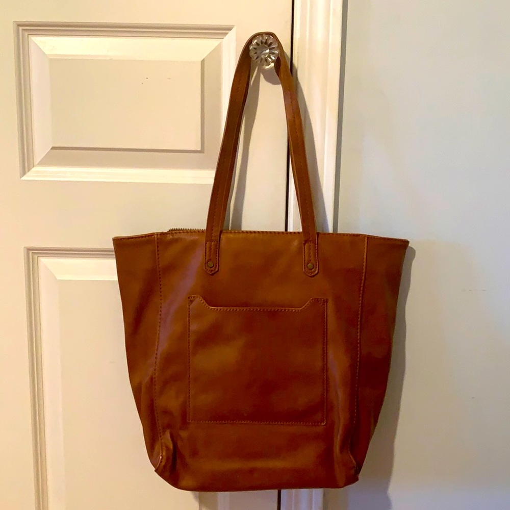 Universal Thread tote- like new